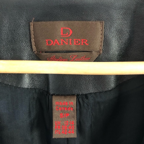 Danier Leather Black Leather Jacket - Picture 4 of 5